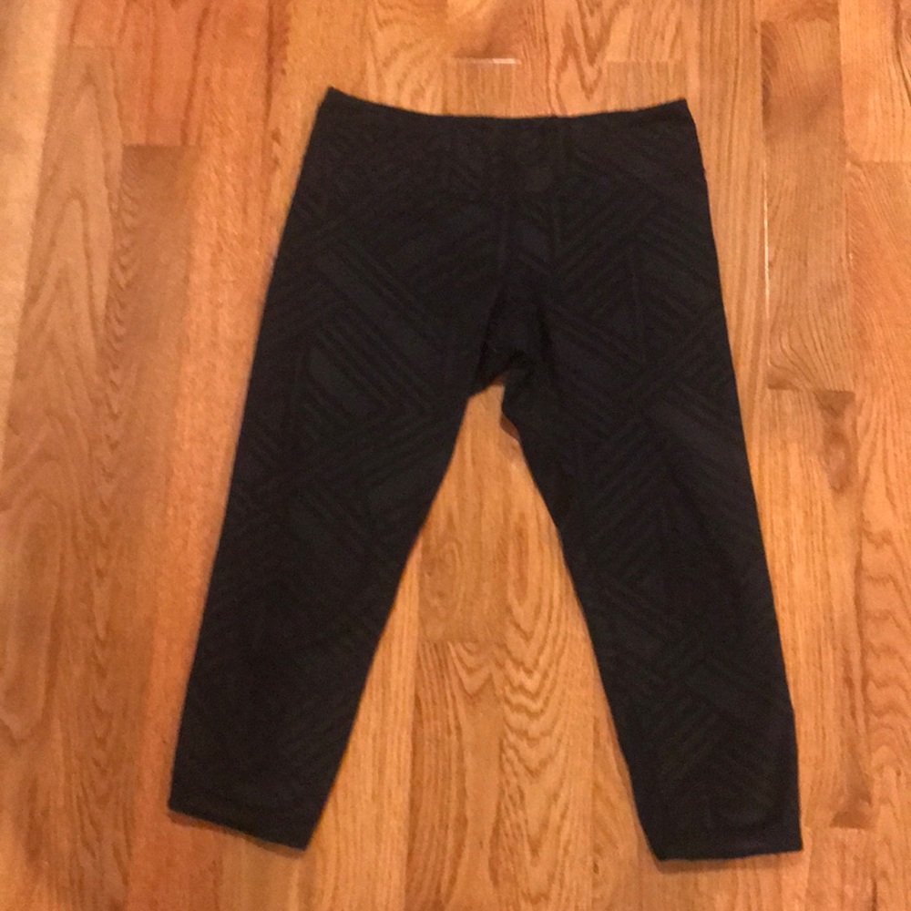 Old Navy Active Leggings Black with Pattern Size L